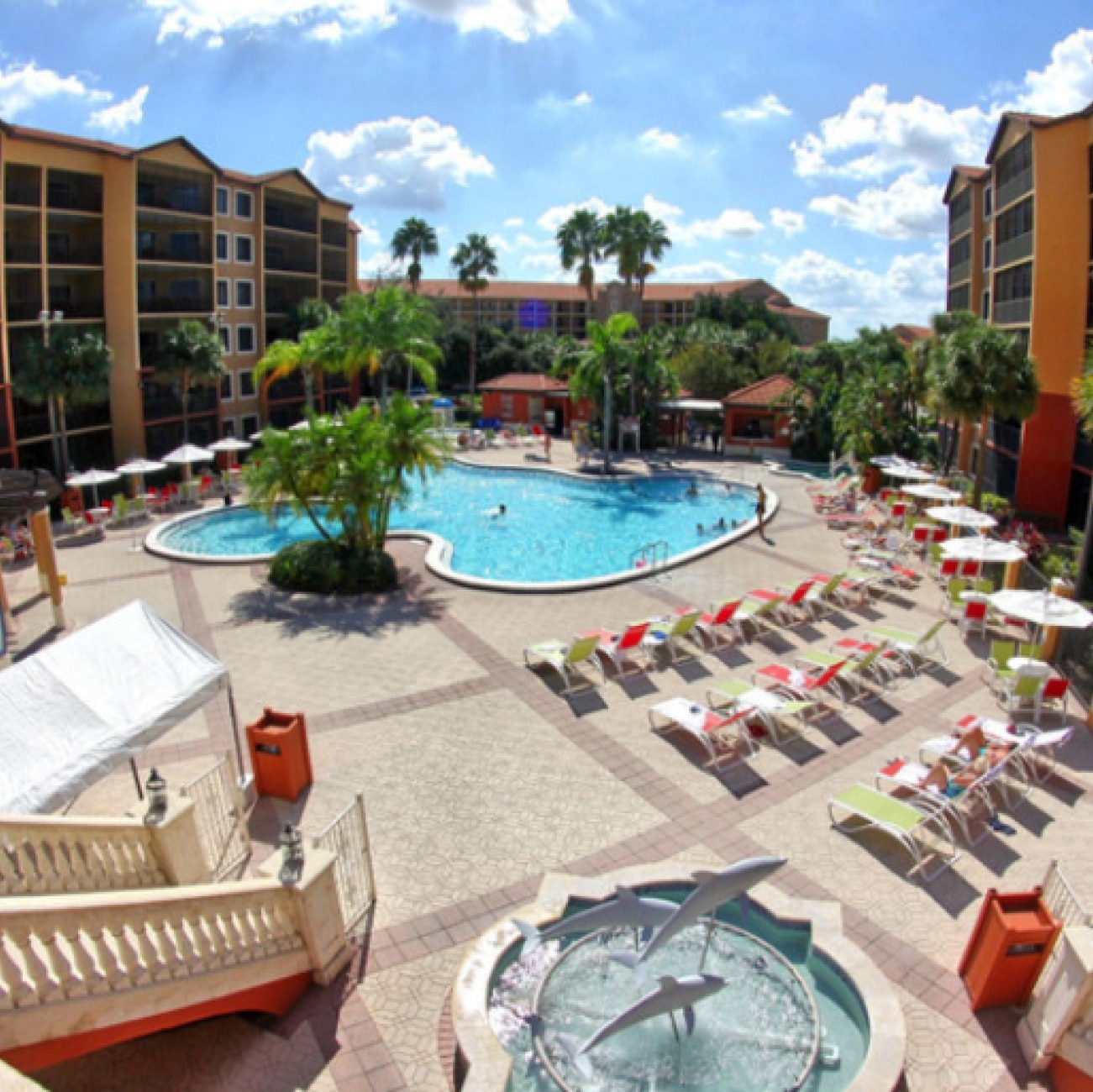 Vista en picada de piscina del Westgate Lakes